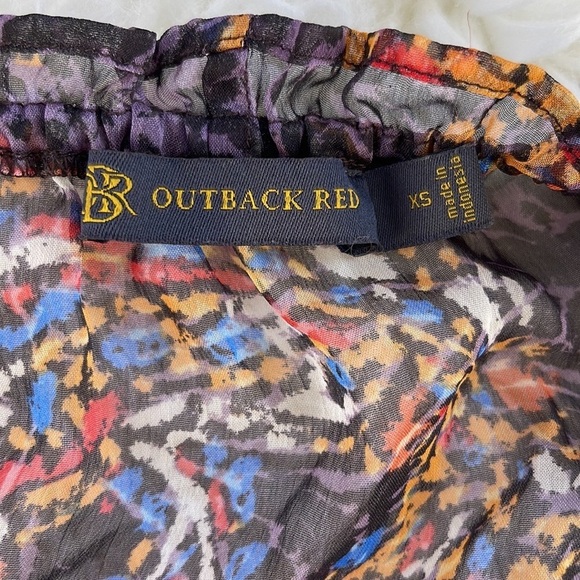 Outback Red Top Size XS - Picture 8 of 9